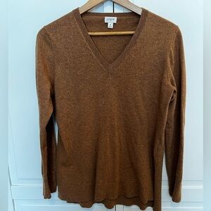 J. Crew Sweater‎ Women's Medium Wool Blend V-Neck Camel Color Long Sleeve Preppy